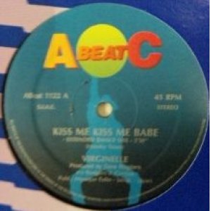 画像: $ Virginelle / Kiss Me Kiss Me Babe (Abeat 1122) 穴 EEE30+ 後程済