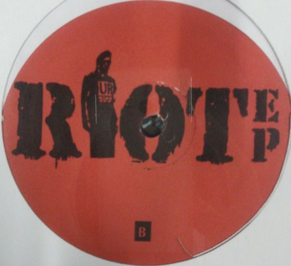 画像1: $ Underground Resistance / Riot EP UR-010 + Fuel For The Fire Attend The Riot (UR-012) YYY182-2568-5-25